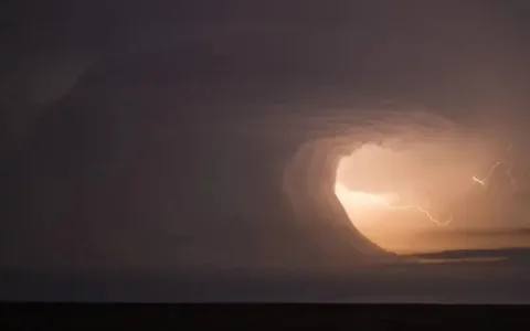 游戏行业备受冲击之下，这6家厂商的财报共同说明了什么？