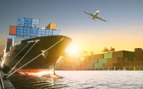 卖家惨遭7周连续甩柜！海运货柜暴涨至3000美金