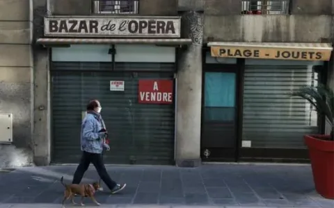 受疫情影响 亚马逊在法国的“黑色星期五”活动推迟至12月4日据报道，亚马逊已于周四表示，考虑到法国持续到12月1日的疫情封锁期，将加入其它法国零售商的行列，把在该国的“黑色星期五