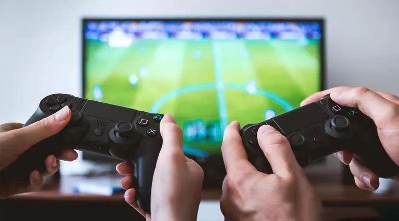 All in冷门赛道10年，他们成了2023年首支上市的中国游戏股