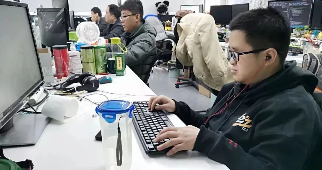 一款上线了四年的盲人MMO