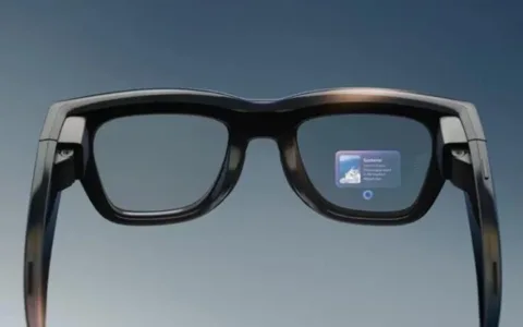 Meta发布首款内置屏幕智能眼镜，售价799美元