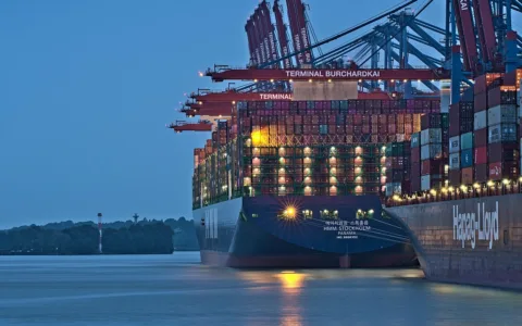 干了10年外贸，我聊聊那些让你营销矩阵像滚雪球一样越滚越大的实战心法